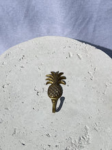 Load image into Gallery viewer, Small Pineapple Hook
