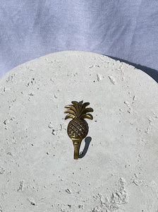 Small Pineapple Hook